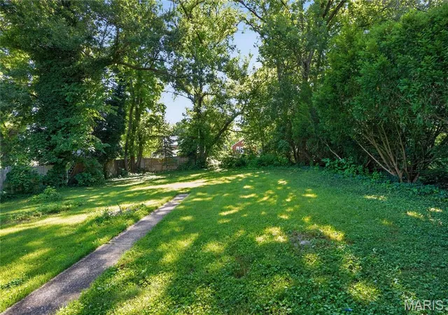 image of 18 S Barat Ave, Saint Louis, MO 63135 | MLS# MIS26035180