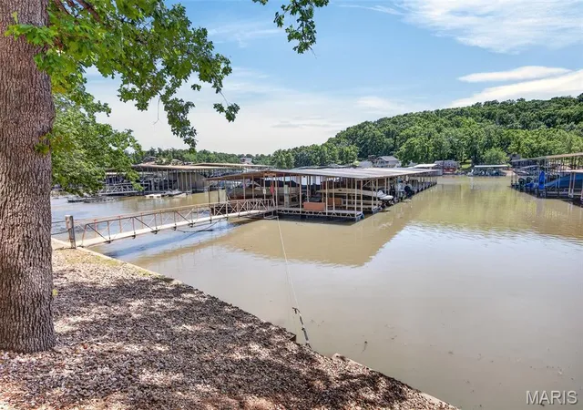 Homes for sale in Osage Beach, MO | 5940 Baydy Peak Road, Osage Beach, MO 65065 | Houzeo