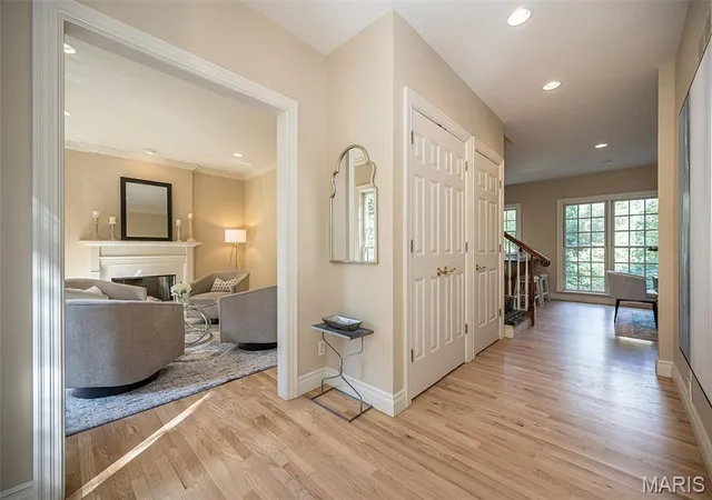 Photo 3 of Single family home for sale at 452 Meyer Ave, Saint Louis, MO 63122 | MLS# MIS26035219 | Listing updated on 2026-10-07