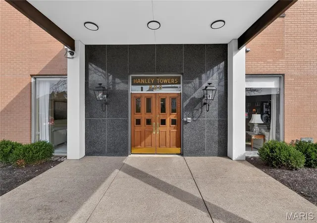 Photo 1 of Condo for sale at 900 S Hanley Rd #11D, Saint Louis, MO 63105 | MLS# MIS26035220 | Listing updated on 2026-09-02