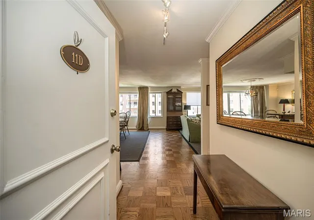Photo 2 of Condo for sale at 900 S Hanley Rd #11D, Saint Louis, MO 63105 | MLS# MIS26035220 | Listing updated on 2026-09-02