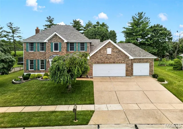 2nd image of 16850 Westglen Farms Dr, Wildwood, MO 63011 | MLS# MIS26035238