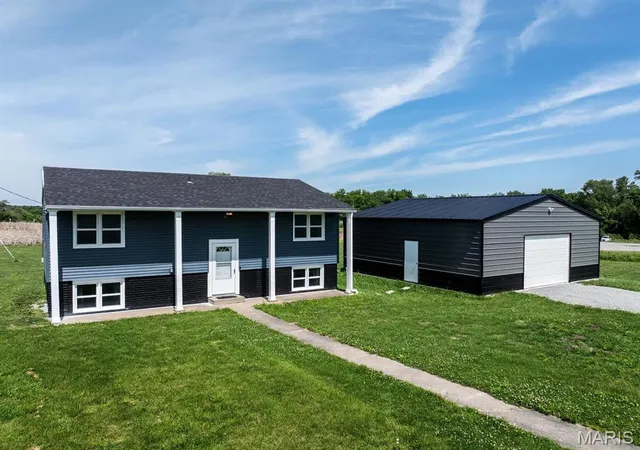 Homes for sale in Hannibal, MO | 11581 Hwy 61, Hannibal, MO 63401 | MLS# MIS26035249