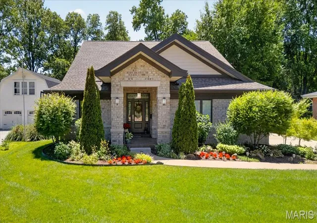 Homes for sale in Webster Groves, MO | 214 E Glendale Rd, Webster Groves, MO 63119 | MLS# MIS26035260