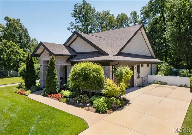 Homes for sale in Webster Groves, MO | 214 E Glendale Rd, Webster Groves, MO 63119 | MLS# MIS26035260