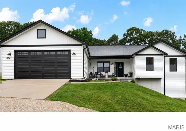 Homes for sale in High Ridge, MO | 5736 La Trace Ln, High Ridge, MO 63049 | MLS# MIS26035279