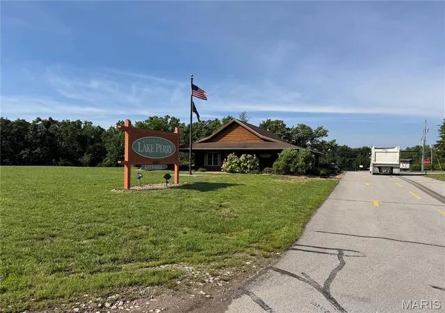 Homes for sale in Perryville, MO | 5134 Northview Dr, Perryville, MO 63775 | MLS# MIS26035289
