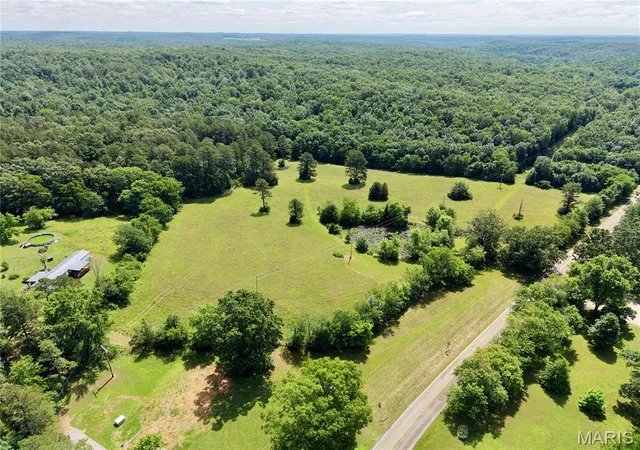 2nd image of 6483 Wayne Route P, Lowndes, MO 63951 | MLS# MIS26035307