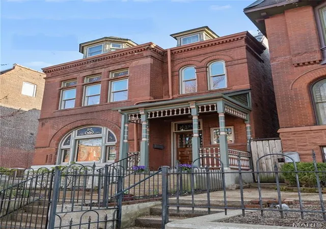 1st image of 2346 Albion Pl, Saint Louis, MO 63104 | MLS# MIS26035321