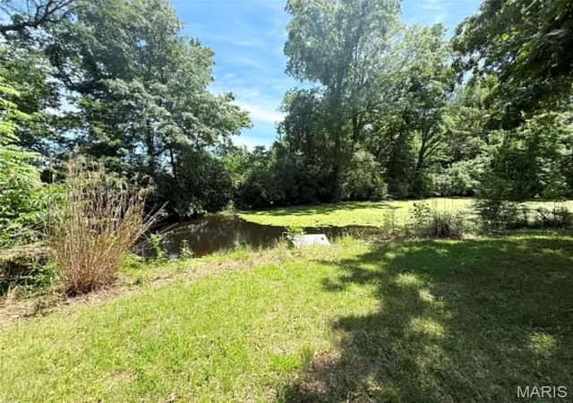 Photo 2 of Sale Pending at 1874 Lake Henry Ave, Mulberry Grove, IL 62262 | MLS# MIS26035331 | Listing updated on 2026-08-10