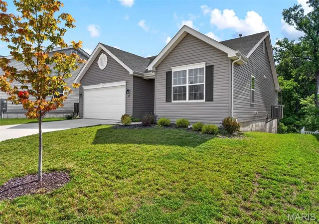 3rd image of 40 Brush Creek Dr, Pacific, MO 63069 | MLS# MIS26035341