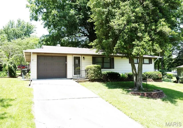 Photo 1 of Single family home for sale at 1075 Dorothy St, Cape Girardeau, MO 63701 | MLS# MIS26035357 | Listing updated on 2026-08-21