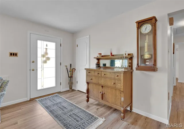 5th image of 9806 Whitcomb Ln, Unincorporated, MO 63123 | MLS# MIS26035368