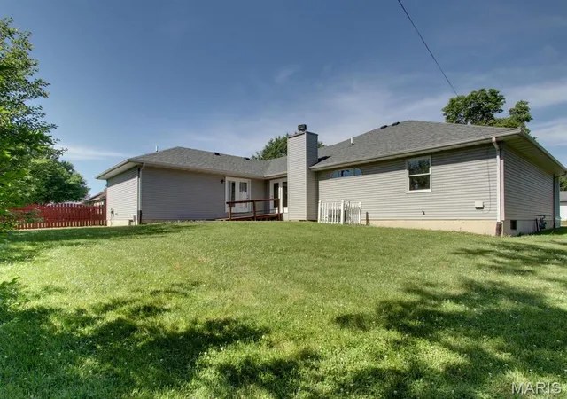 3rd image of 111 Westview St, Palmyra, MO 63461 | MLS# MIS26035393