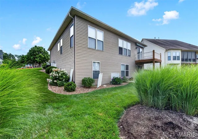 Homes for sale in Lake Saint Louis, MO | 1711 Prospect Village Dr, Lake Saint Louis, MO 63367 | MLS# MIS26035406