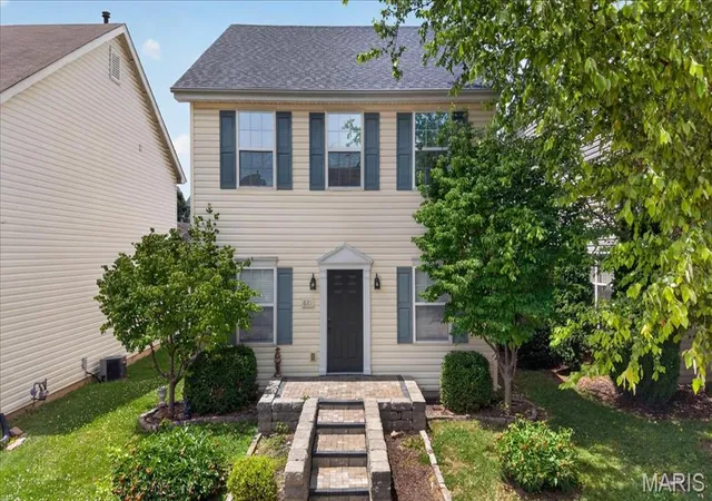 Homes for sale in Lake Saint Louis, MO | 821 Waler Dr, Lake Saint Louis, MO 63367 | MLS# MIS26035417