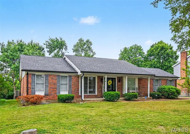 Photo 1 of Single family home for sale at 4706 Butler Hill Rd, Saint Louis, MO 63128 | MLS# MIS26035427 | Listing updated on 2026-09-30