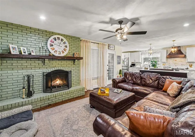 Photo 4 of Single family home for sale at 4706 Butler Hill Rd, Saint Louis, MO 63128 | MLS# MIS26035427 | Listing updated on 2026-09-30