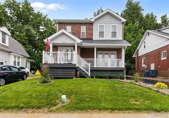 2nd image of 2634 Lyle Ave, Maplewood, MO 63143 | MLS# MIS26035441