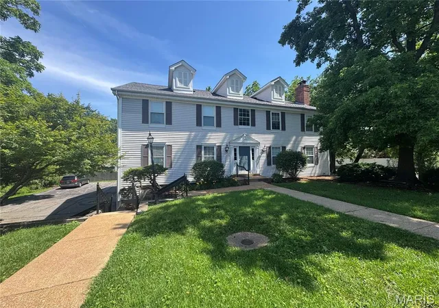 Photo 1 of Sale Pending at 809 N Hanley Rd #C, Saint Louis, MO 63130 | MLS# MIS26035471 | Listing updated on 2026-07-03