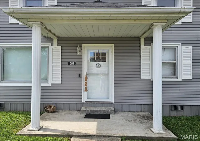 Homes for sale in Percy, IL | 305 E Pine St, Percy, IL 62272 | MLS# MIS26035484