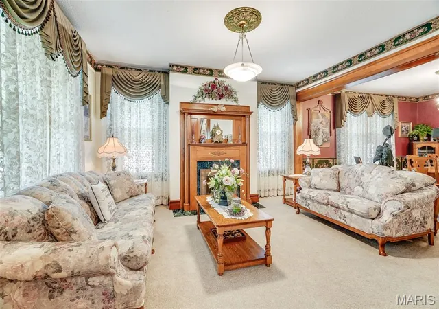 Homes for sale in Wood River, IL | 842 Lewis Ave, Wood River, IL 62095 | MLS# MIS26035486