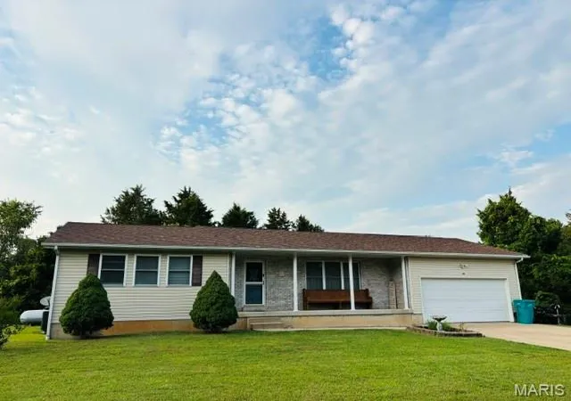 Homes for sale in Steelville, MO | 411 Ridgecrest Dr, Steelville, MO 65565 | MLS# MIS26035498