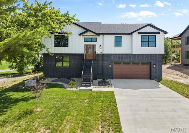 Photo 2 of Single family home for sale at 7164 Saint James Road Se, Edwardsville, IL 62025 | MLS# MIS26035566 | Listing updated on 2026-09-20