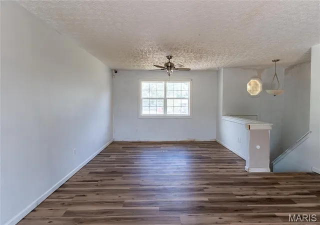 Photo 3 of Single family home for sale at 24235 Thames Ln, Saint Robert, MO 65584 | MLS# MIS26035584 | Listing updated on 2026-08-05