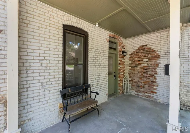 Photo 2 of Single family home for sale at 14 S Lorimier St, Cape Girardeau, MO 63703 | MLS# MIS26035591 | Listing updated on 2026-09-20