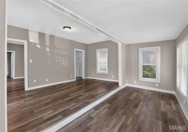 Photo 4 of Single family home for sale at 7041 Glades Ave, St Louis, MO 63117 | MLS# MIS26035606 | Listing updated on 2026-08-27