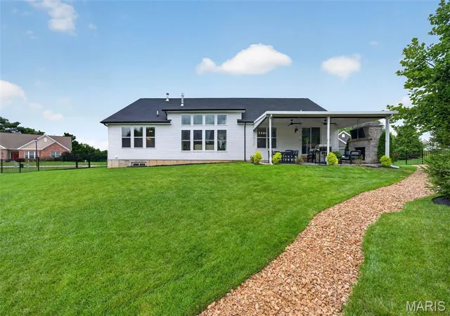 5th image of 414 Gatehouse Cir, Wentzville, MO 63385 | MLS# MIS26035608