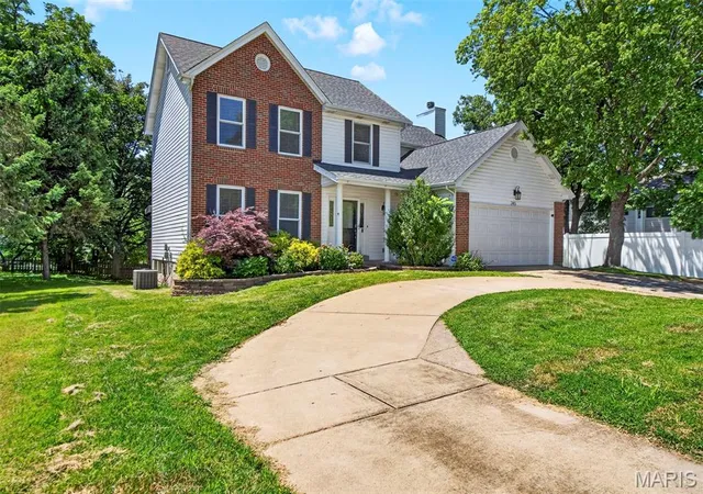 4th image of 245 Reinke Rd, Ballwin, MO 63021 | MLS# MIS26035615