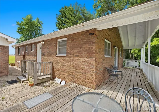 Homes for sale in Worden, IL | 6300 State Route 4, Worden, IL 62097 | MLS# MIS26035622