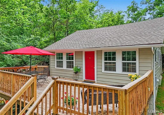 Homes for sale in High Ridge, MO | 2833 Old Hunning Rd, High Ridge, MO 63049 | MLS# MIS26035661