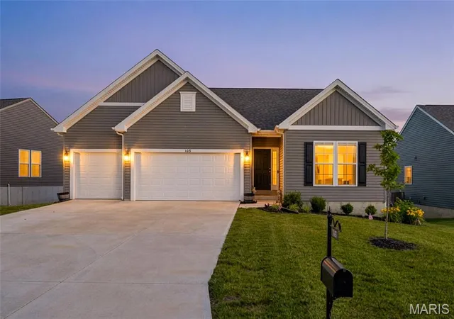 Homes for sale in Troy, MO | 105 Yellowstone Dr, Troy, MO 63379 | MLS# MIS26035665