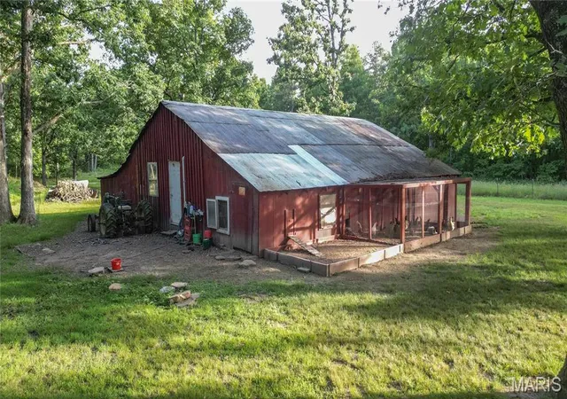 Homes for sale in Bucyrus, MO | 9672 Crane Dr, Bucyrus, MO 65444 | MLS# MIS26035672