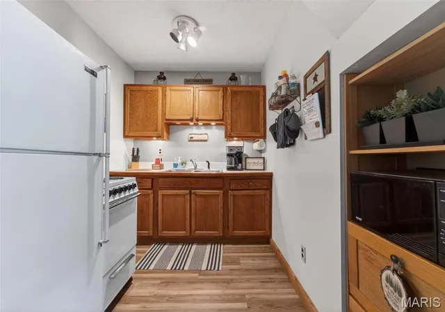 Homes for sale in Perry, MO | 42125 Cedar Crest Pl, Perry, MO 63462 | MLS# MIS26035678