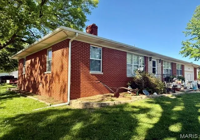 Homes for sale in New Baden, IL | 1104 E Hanover St, New Baden, IL 62265 | MLS# MIS26035702