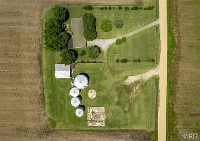 Homes for sale in Campbell, MO | 30423 County Road 305, Campbell, MO 63933 | MLS# MIS26035704