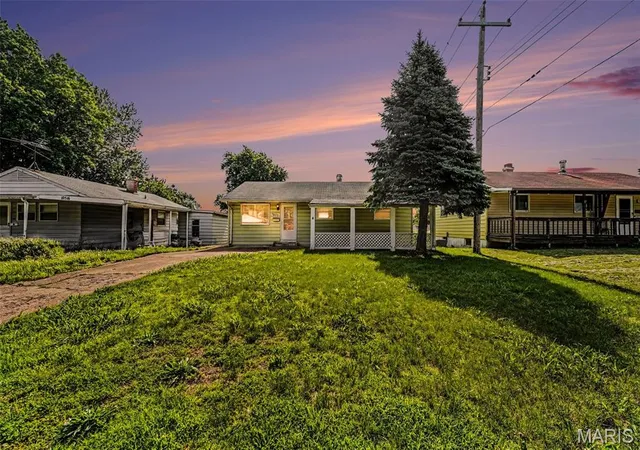 Photo 1 of Single family home for sale at 10512 Durness Dr, Saint Louis, MO 63137 | MLS# MIS26035731 | Listing updated on 2026-09-21
