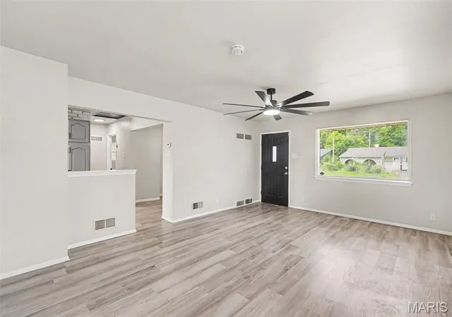 Photo 4 of Single family home for sale at 10512 Durness Dr, Saint Louis, MO 63137 | MLS# MIS26035731 | Listing updated on 2026-09-21