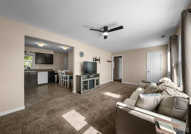 Homes for sale in Pacific, MO | 409 S 2Nd St, Pacific, MO 63069 | MLS# MIS26035733