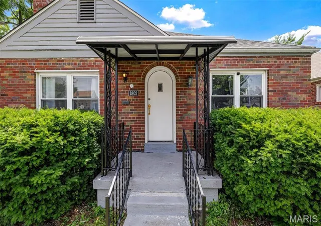 Photo 3 of Single family home for sale at 1802 Switzer Ave, Saint Louis, MO 63147 | MLS# MIS26035737 | Listing updated on 2026-06-12