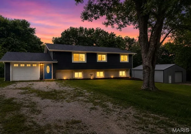 Homes for sale in Hillsboro, MO | 23 Juanita Dr, Hillsboro, MO 63050 | MLS# MIS26035745