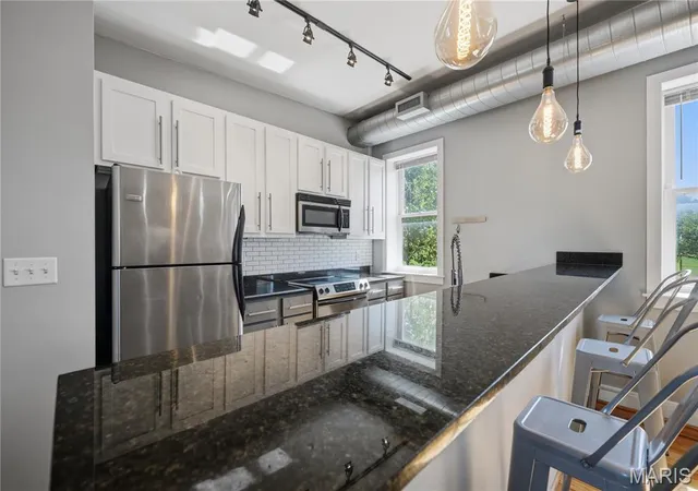 Photo 4 of Sale Pending at 1901 Utah St #9, Saint Louis, MO 63118 | MLS# MIS26035760 | Listing updated on 2026-08-29