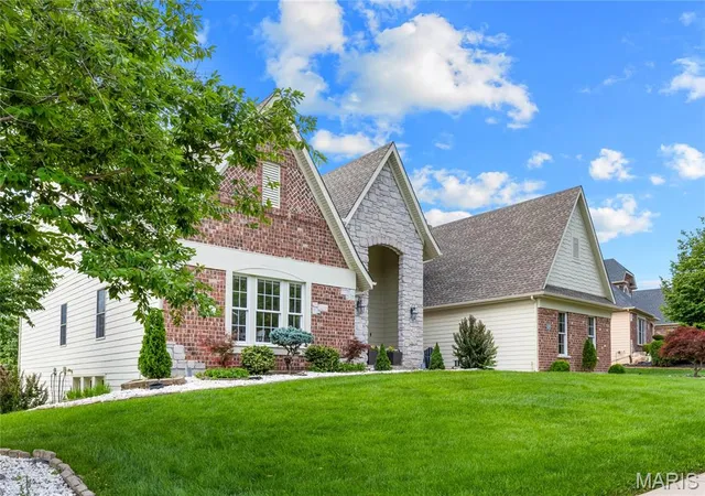 Photo 3 of Single family home for sale at 2377 Spring Mill Estates Dr, Saint Charles, MO 63303 | MLS# MIS26035766 | Listing updated on 2026-08-03