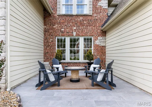 Photo 4 of Single family home for sale at 2377 Spring Mill Estates Dr, Saint Charles, MO 63303 | MLS# MIS26035766 | Listing updated on 2026-08-03