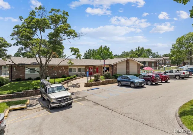 Homes for sale in Unincorporated, MO | 9047 Villaridge Court, Unincorporated, MO 63123 | Houzeo