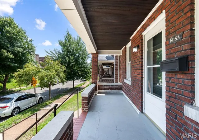 Photo 4 of Single family home for sale at 6033 Carlsbad Ave, St Louis, MO 63116 | MLS# MIS26035775 | Listing updated on 2026-09-13